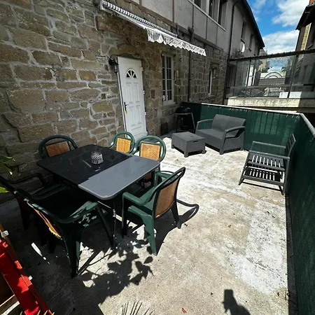 Апартаменты Le Havre De Paix Vue Sur Piscine Larche (Correze)