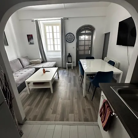 Le Havre De Paix Vue Sur Piscine Larche (Correze)